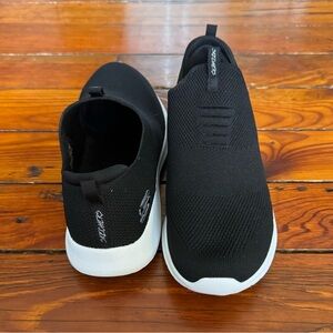 Skechers Air-Cooled Slip On Black Ultra Flex First Sneaker Women Size 10